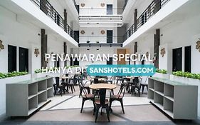 OYO 3806 Fif Fa Inn Premiere Syariah